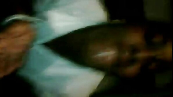 India Summer χρειάζεται ένα strapon για να ικανοποιήσει τον διεστραμμένο φίλο