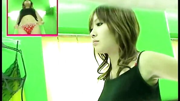 Σεξ δωμάτιο ξενοδοχείου με μελαχρινή που λαχταράει